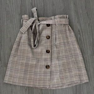 NWT Ee:some boutique button up mini skirt